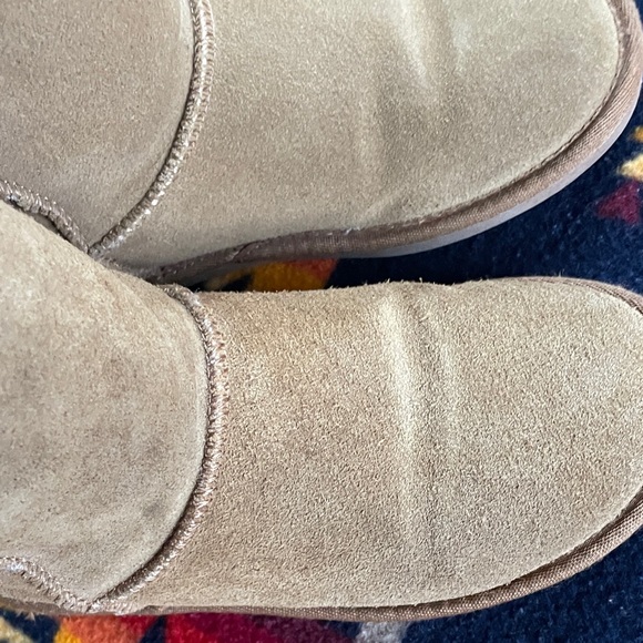 Minnetonka Shearling Boots - Picture 4 of 7